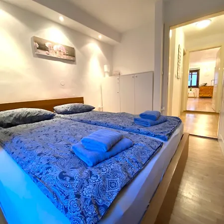 Apartment Under The Castle *