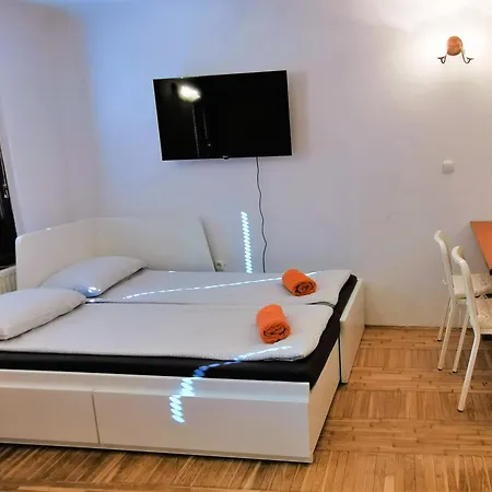 Apartament Under The Castle Lublana