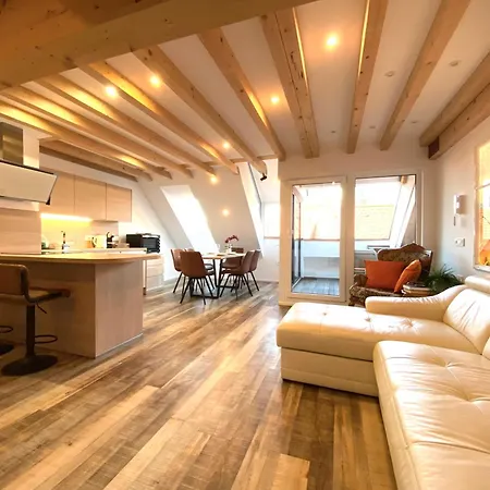 Under The Castle Apartment