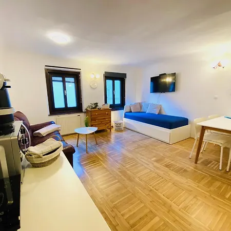 Apartament Under The Castle *