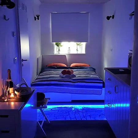 Under The Castle Apartament Lublana