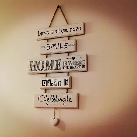 Under The Castle Apartament *